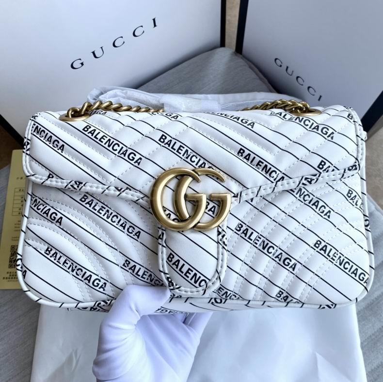 Gucci Handbags 274